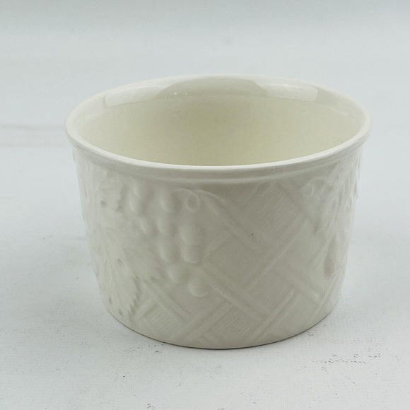 Mikasa English Countryside Flat Cup & Saucer Set White Stoneware Embossed Fruit - Picture 3 of 12